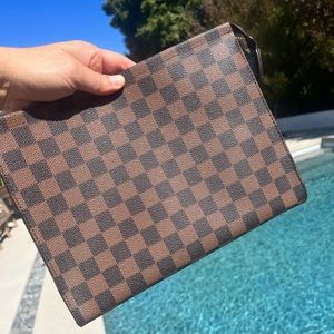 Gorgeous bags satchel, backpack, crossbody bags, wallets, hands free crossbody